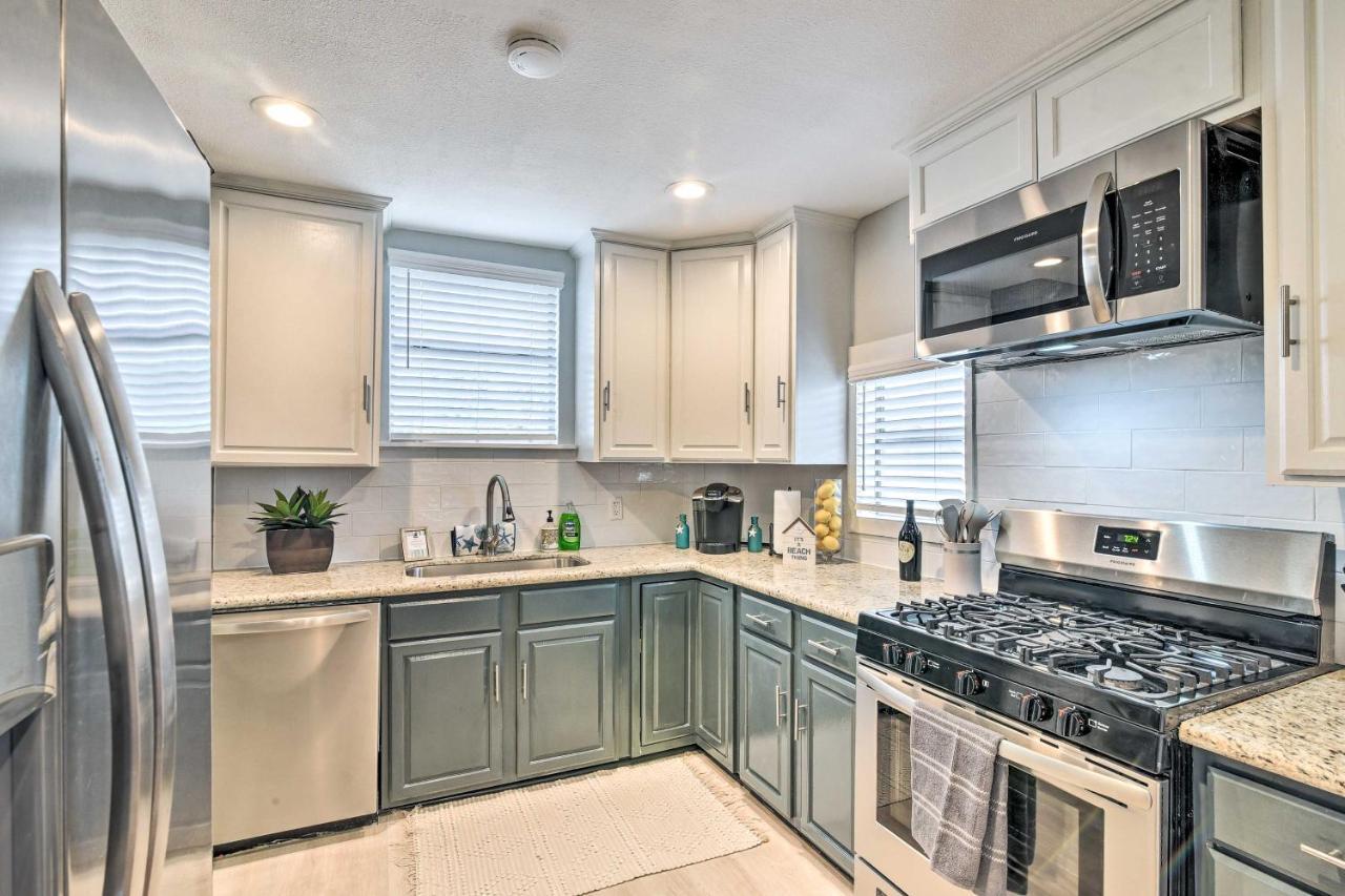 Galveston Home About 1 Mi To Pier, Fishing, And Beaches Extérieur photo